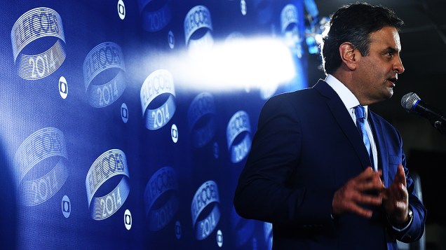 O candidato à Presidência da República, Aécio Neves (PSDB), depois do debate promovido pela Globo, no Rio