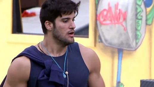 Marcello comemora a vitória na Prova do Anjo
