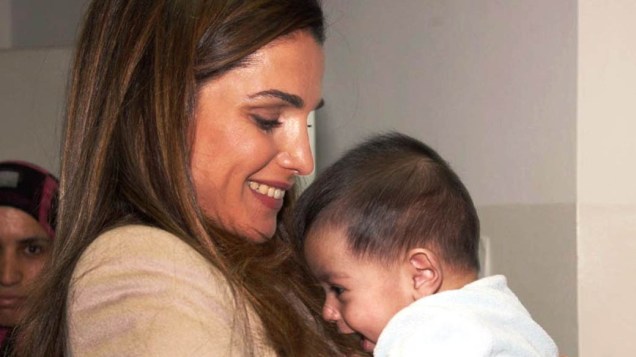 Rainha da Jordânia, Rânia al Abdullah, com seu filho Hussein