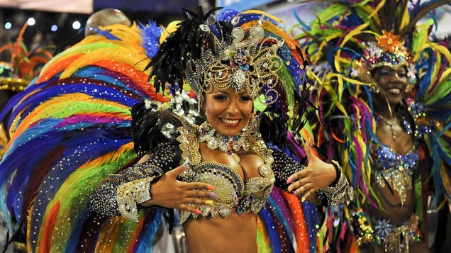 Raissa Oliveira, rainha de bateria da Beija-Flor, no Rio de Janeiro