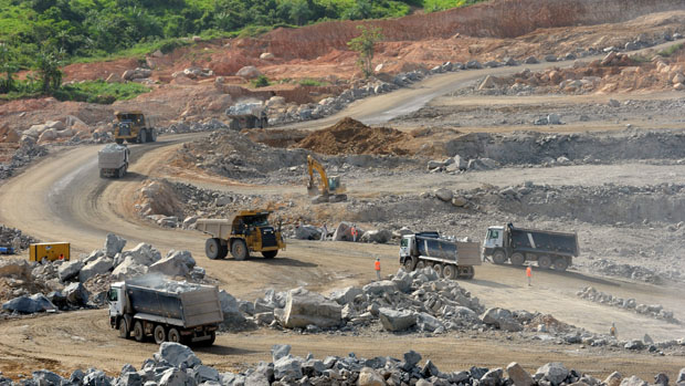 Construção da barragem de Belo Monte, próximo de Altamira, Pará