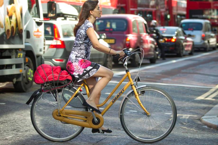 Ciclistas em Londres às vésperas da abertura da Olimpíada de 2012