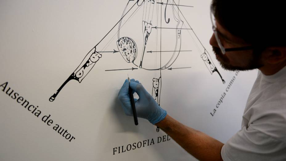 Retoque em obra da 30ª Bienal de São Paulo