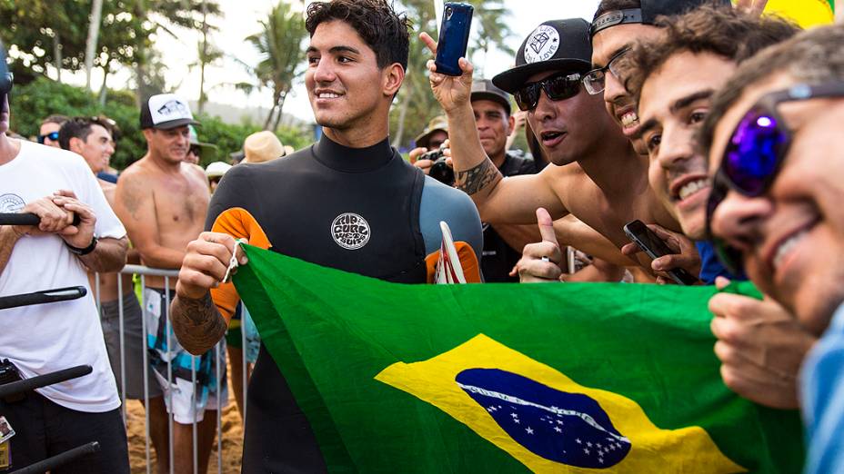 Movimentação na praia de Pipeline, no Havaí, onde acontece o Pipe Master, etapa final do WCT (de 8 a 20 de dezembro de 2014). Gabriel Medina, que disputa a competição, pode ser o primeiro brasileiro a ganhar o mundial de Surfe