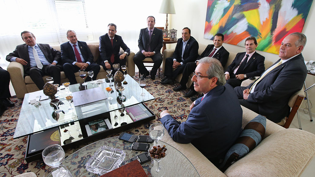 Eduardo Cunha se reúne com os líderes de sete partidos da base governista