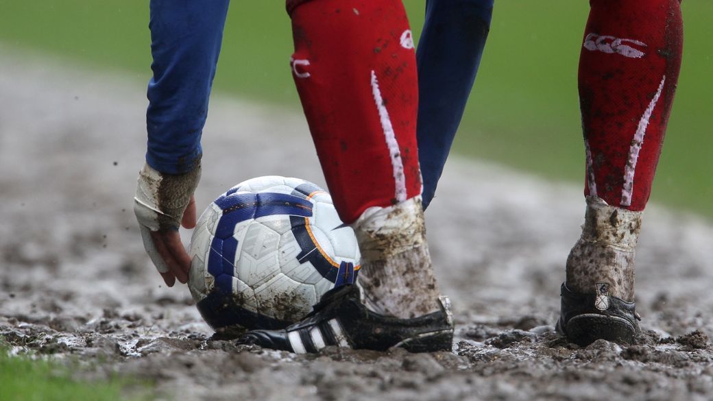Lama no futebol: casos de corrupção mancham a imagem do esporte mais popular do mundo