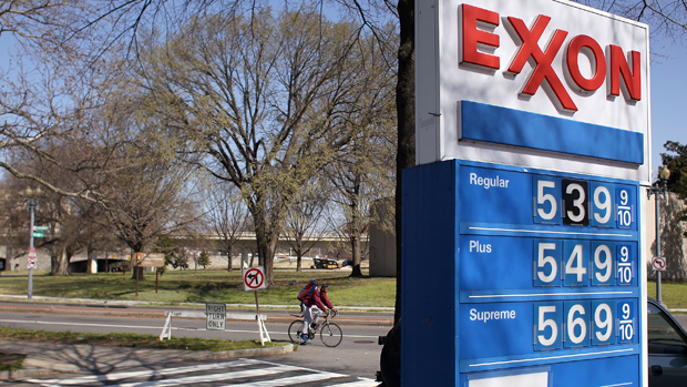Preço de combustíveis em posto da Exxon, nos Estados Unidos