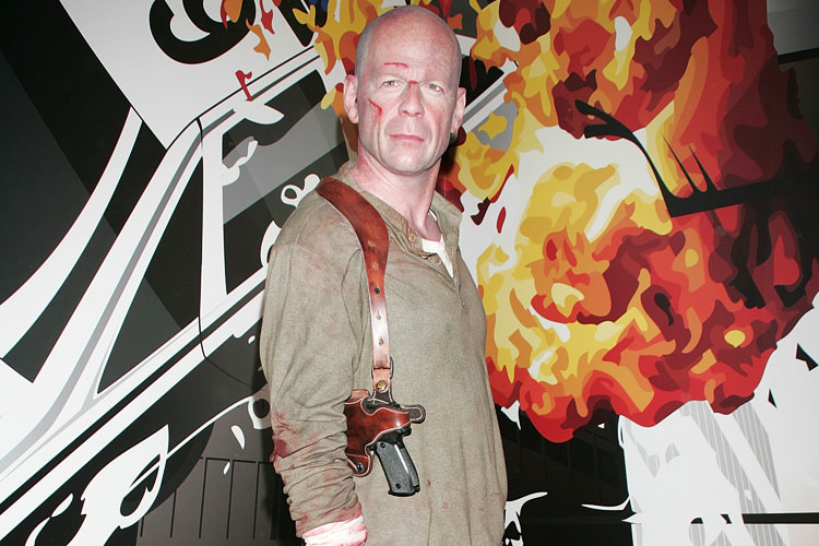 Bruce Willis ganhou sua reprodução em cera no museu em Hollywood.