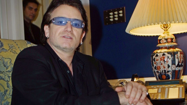 O vocalista da banda U2, Bono Vox