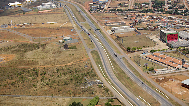 Rodovia federal BR-153 em Anápolis, Goiás