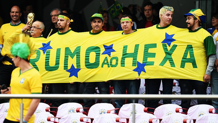 Torcedores do Brasil acompanham amistoso contra a Sérvia, em São Paulo