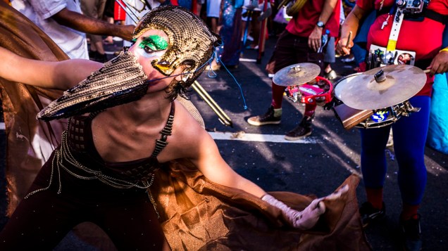 Bloco Orquestra Voadora desfila no Aterro do Flamengo no Carnaval do Rio, em 04/03/2014