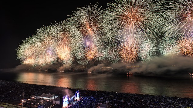 Celebração do Ano Novo na praia de Copacabana, no Rio de Janeiro