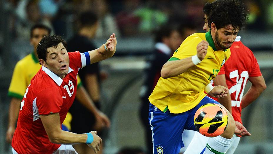 O Brasil empatou por 2 a 2 com o Chile na noite desta quarta-feira, no Mineirão, em Belo Horizonte