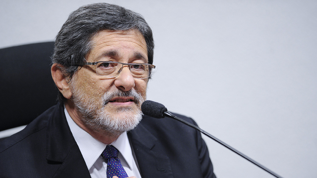 A CPI Mista da Petrobras ouve Sérgio Gabrielli, que presidiu a estatal de 2005 a 2012, em busca de esclarecimentos sobre a compra da refinaria de Pasadena, no Texas (EUA)