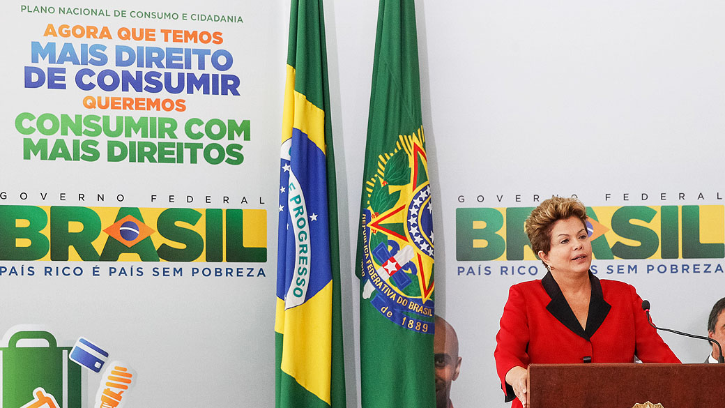 A Presidente Dilma Rousseff, discursa durante cerimônia de anúncio de medidas de proteção ao consumidor, em Brasília