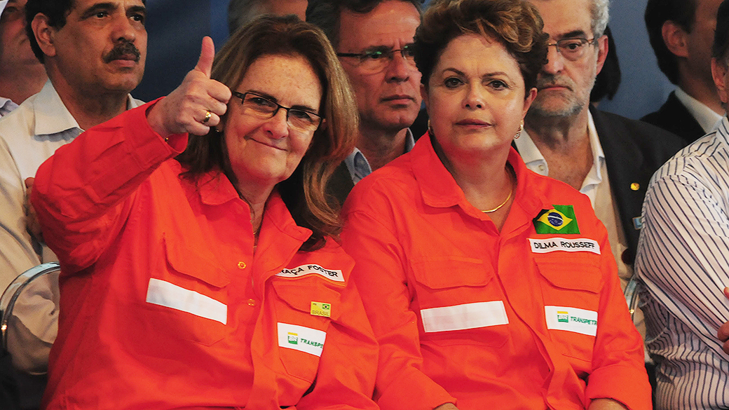 Presidente Dilma Rousseff com a presidente da Petrobras Graça Foster, durante cerimônia alusiva à viagem inaugural do navio Dragão do Mar e batismo do navio Henrique Dias no Estaleiro Atlântico Sul em Ipojuca-PE