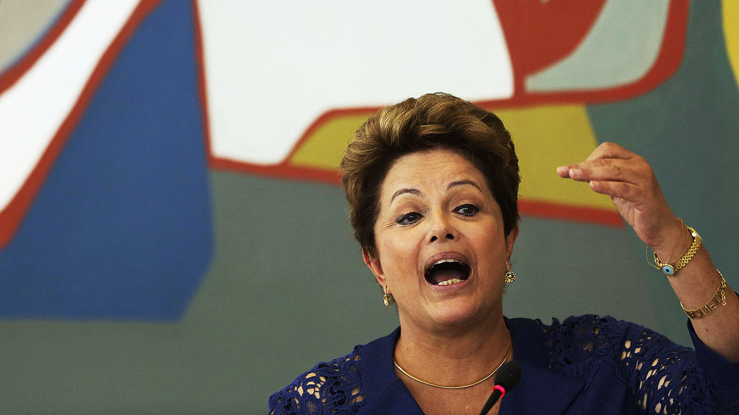 Destinar 100% do dinheiro dos royalties para educação é compromisso pessoal de Dilma