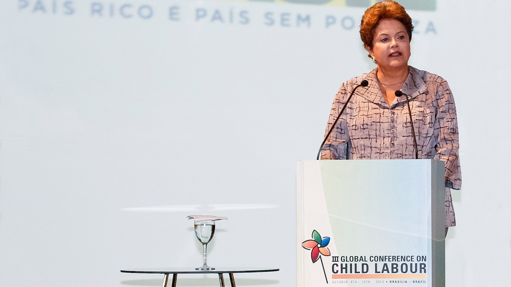 Decreto assinado por Dilma dispensou plano de saúde ligado ao PT de participar de licitação para atender servidores do funcionalismo público