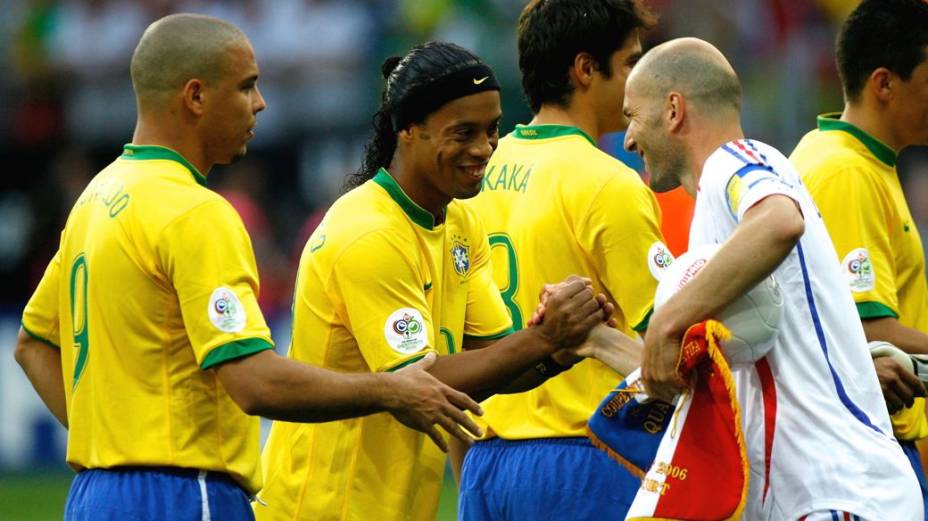 Em 2006, Zidane comandou a França na eliminação do Brasil nas quartas de final da Copa da Alemanha