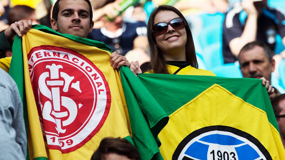 Torcedores durante jogo do Brasil contra França, na Arena do Grêmio, em Porto Alegre