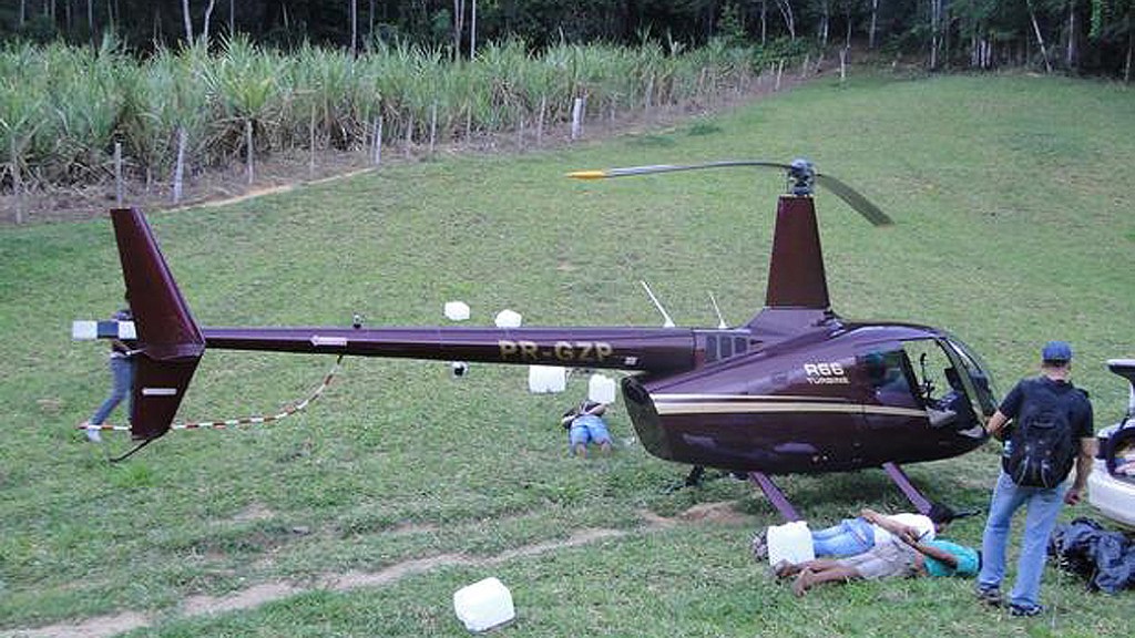 Helicóptero dos Perrella foi apreendido pela PF com 445 quilos de cocaína no Espírito Santo