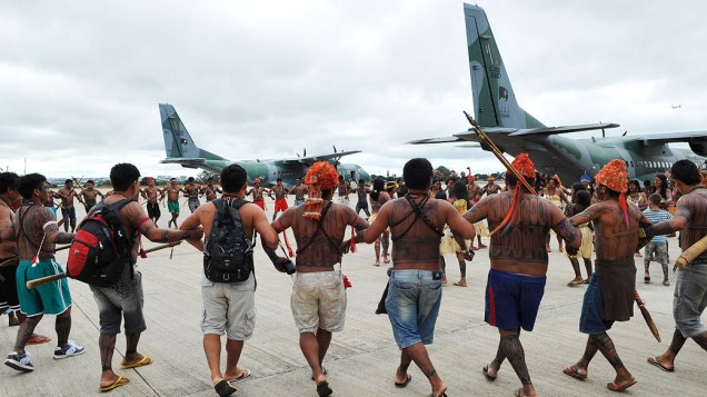 Índios da etnia Munduruku chegam à capital federal, para reunião com representantes do governo