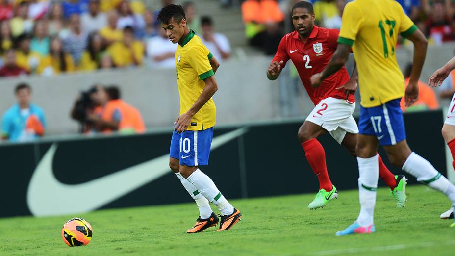 Partida entre Brasil e Inglaterra, o primeiro amistoso da seleção para a Copa das Confederações