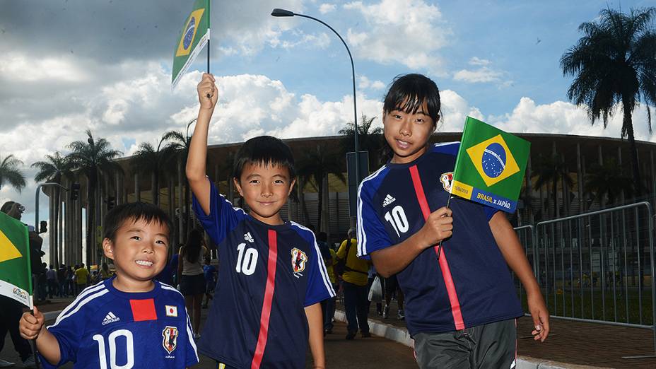 Torcida japonesa na abertura da Copa das confederações no estádio Mané Garrincha, em Brasília