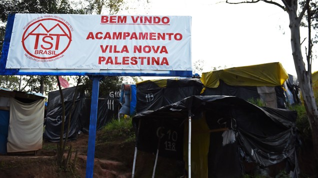 Entrada do terreno invadido na bairro Jardim Ângela, na Zona Sul de São Paulo, batizado de Nova Palestina