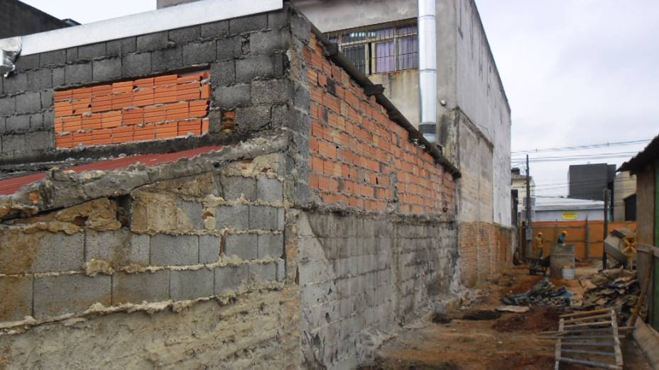 Antes da obra, funcionava no local um posto de gasolina