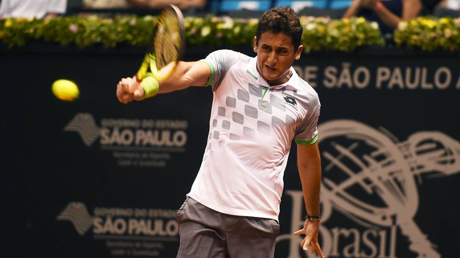 Almagro derrota Robredo e vai às quartas no Brasil Open 2015, no Ginásio do Ibirapuera em São Paulo (SP)
