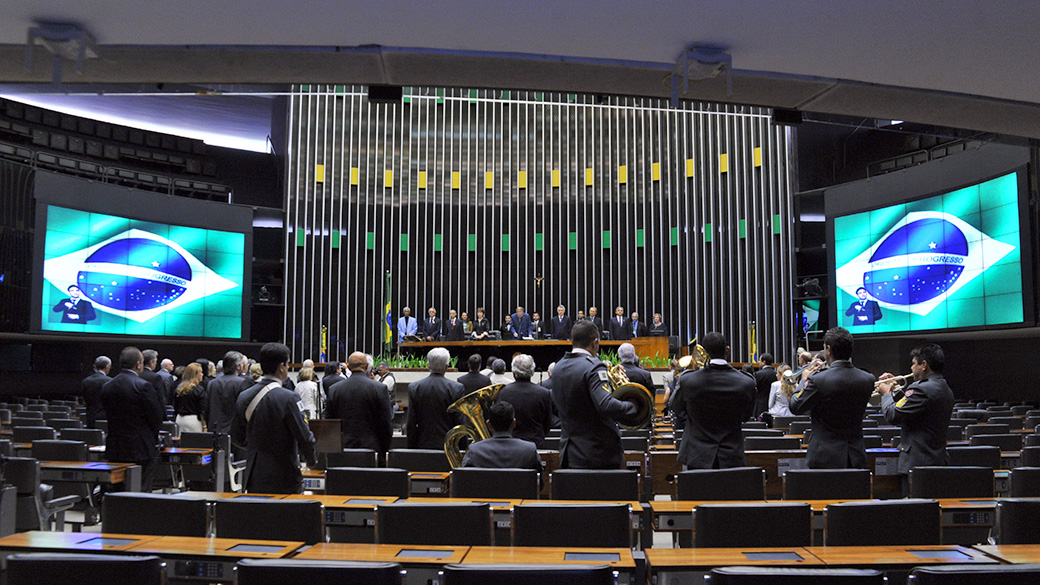 Após passar pela Comissão Mista de Orçamento (CMO), medida tem que ser aprovada em plenário, o que pode acontecer já nesta terça-feira