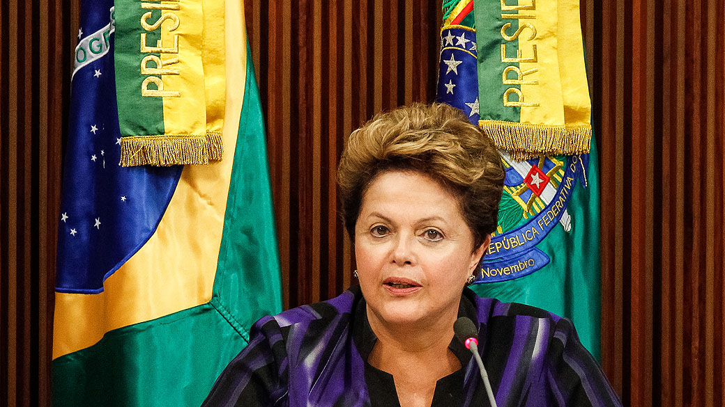 A presidente Dilma Rousseff durante reunião com governadores e prefeitos na segunda-feira