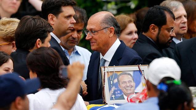 Governador de São Paulo Geraldo Alckmin, chega para o velório de Eduardo Campos no Recife