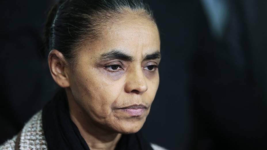 A candidata a vice na chapa de Eduardo Campos, Marina Silva (PSB), comenta a morte do companheiro de campanha, em Santos - 13/08/2014