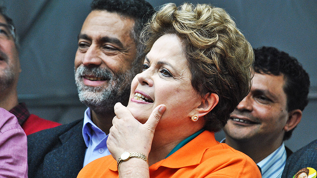 A presidente Dilma Rousseff durante campanha em Osasco, São Paulo