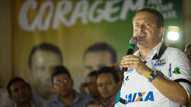 Eduardo Campos participa de uma reunião com produtores rurais em Arapiraca, em Alagoas