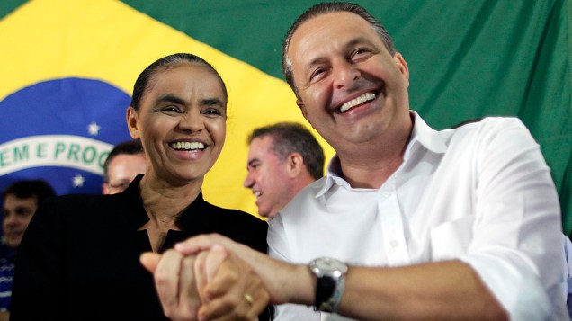 A ex-senadora Marina Silva no anúncio de sua filiação ao PSB ao lado do ex-governador de Pernambuco Eduardo Campos