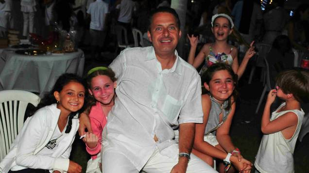 Eduardo Campos com seus familiares, na véspera de Natal de 2011, em Recife