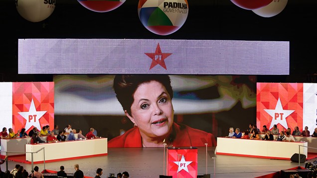 Mensagem da presidente Dilma Rousseff durante o Encontro Estadual do PT de São Paulo. O evento marcou o lançamento das pré-candidaturas de Alexandre Padilha ao Governo Paulista e de Eduardo Suplicy ao Senado
