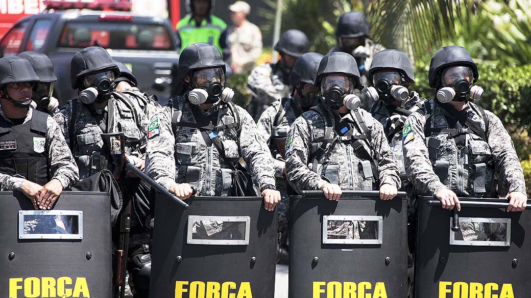 Integrantes da Força Nacional e do Exército atuarão no policiamento durante a Copa do Mundo