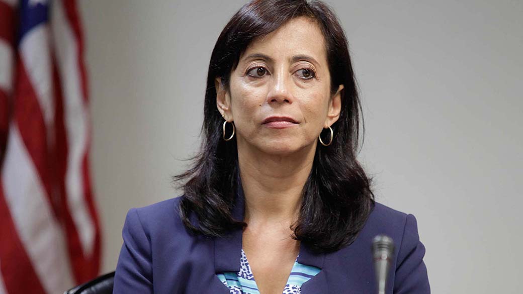 A secretária do Estado de Justiça e Defesa da Cidadania, Eloísa de Souza Arruda, acusa o governo do Acre de irresponsabilidade