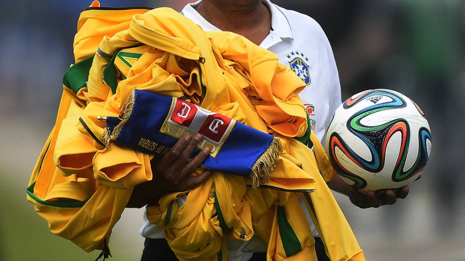 Brasil vence Sérvia por 1 a 0 no último amistoso antes da Copa do mundo