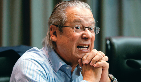 Chefe - Segundo Lula, o ex-ministro José Dirceu estaria "desesperado"