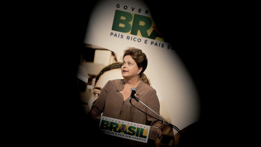 Alvo de espionagem, a presidente Dilma Rousseff cancelou envio de equipe que faria preparativo de sua viagem aos EUA