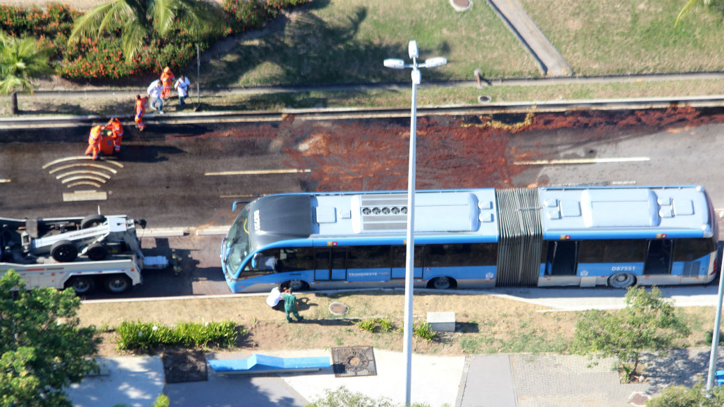 Acidente no BRT Transoeste deixa 12 feridos na Barra da TIjuca