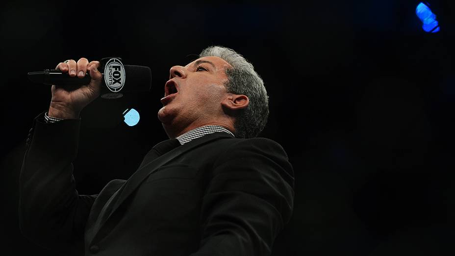 Bruce Buffer durante o UFC Jaraguá do Sul, em Santa Catarina