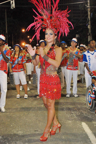  A Rainha de Bateria Bruna Bruno durante ensaio técnico da escola de samba União da Ilha, na Marquês de Sapucaí