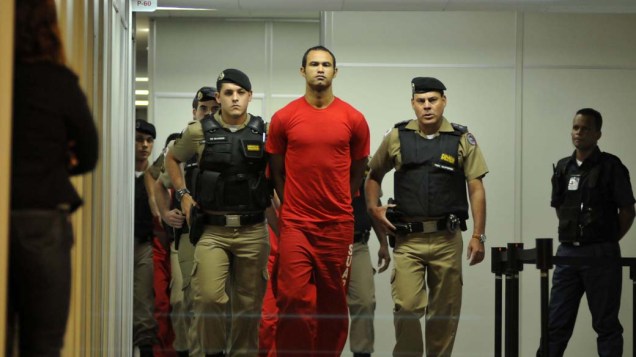 O ex-goleiro do Flamengo Bruno chega ao tribunal onde será julgado pelo sumiço e morte da modelo Eliza Samudio, em Belo Horizonte